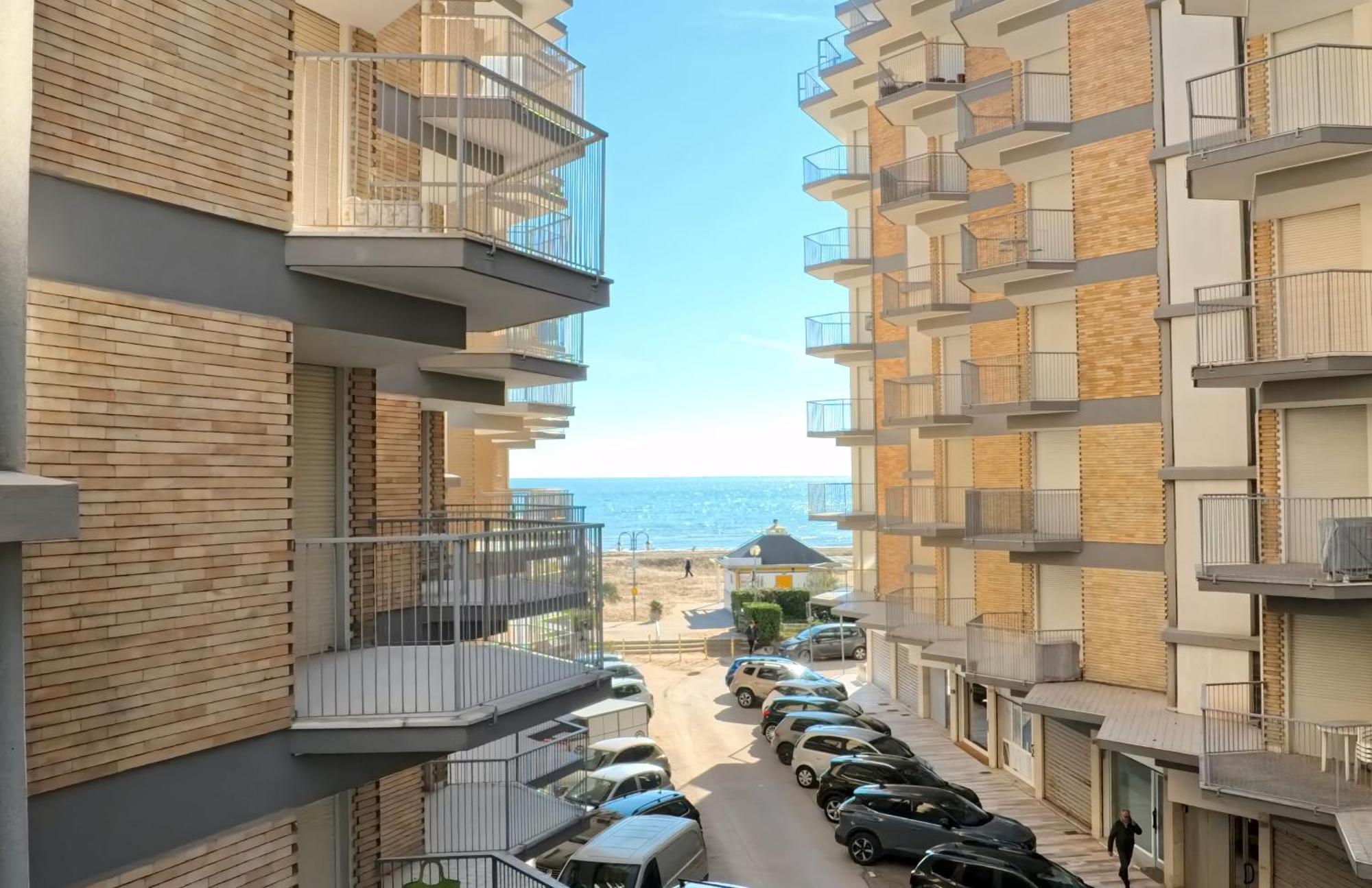 Appartamento Centro Commerciale - Immobiliare